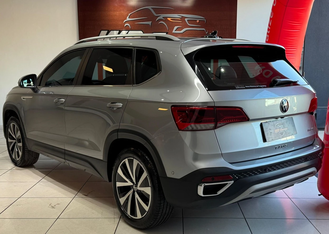 VOLKSWAGEN TAOS