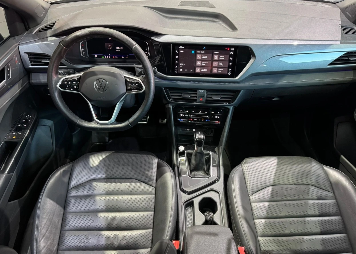 VOLKSWAGEN TAOS