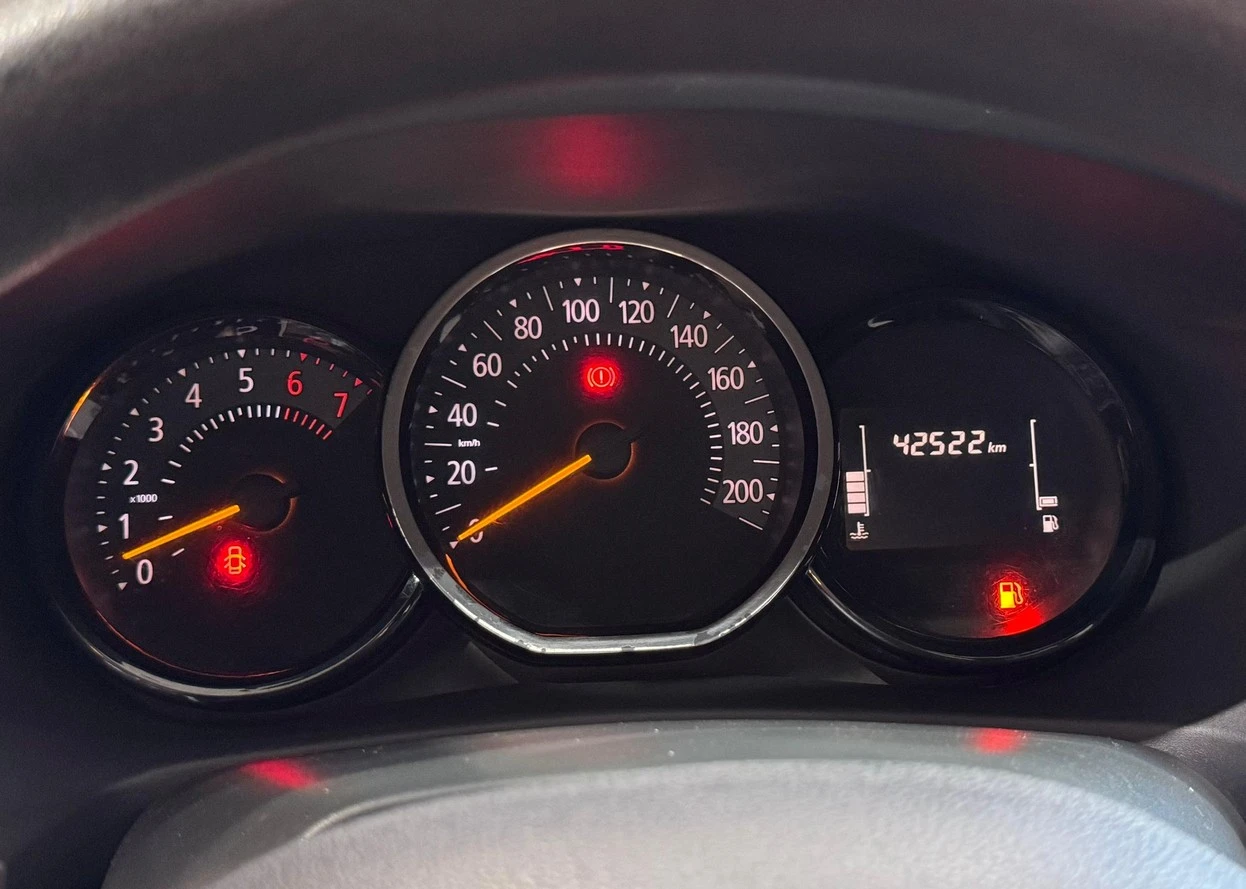RENAULT SANDERO