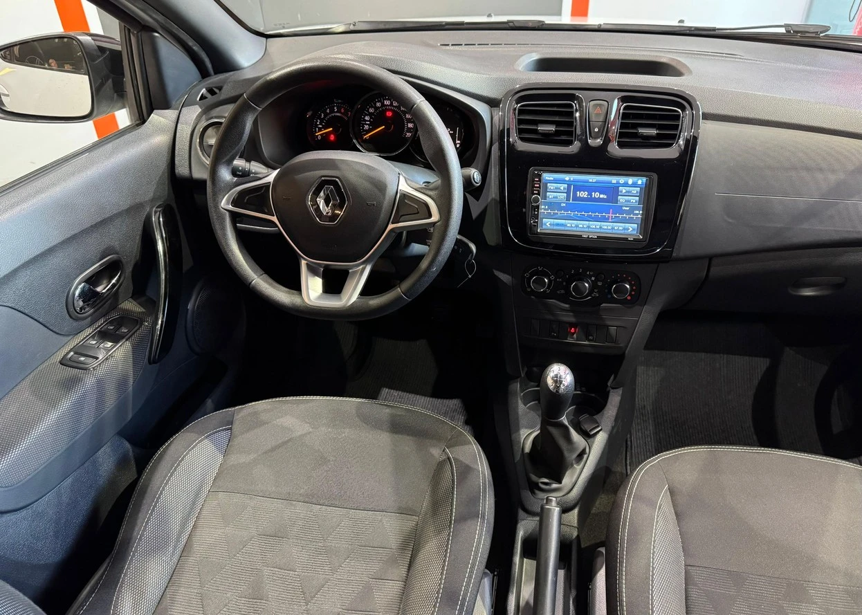 RENAULT SANDERO