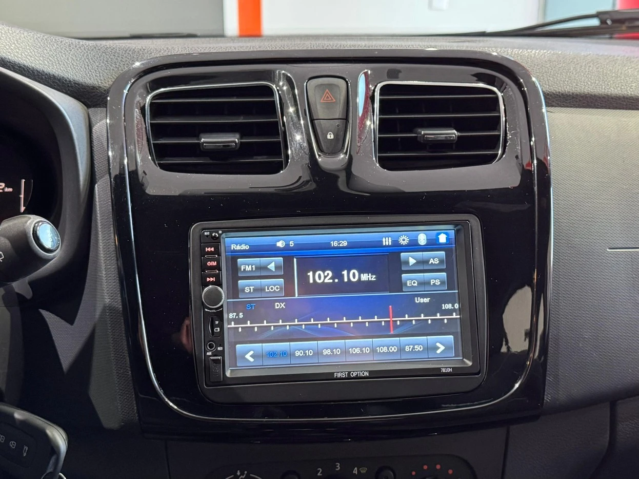 RENAULT SANDERO