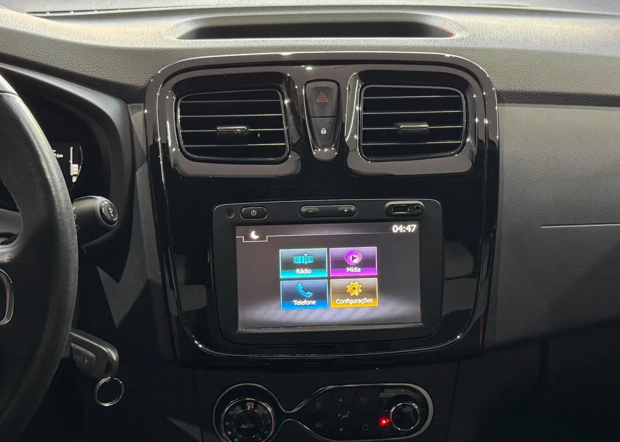 RENAULT SANDERO