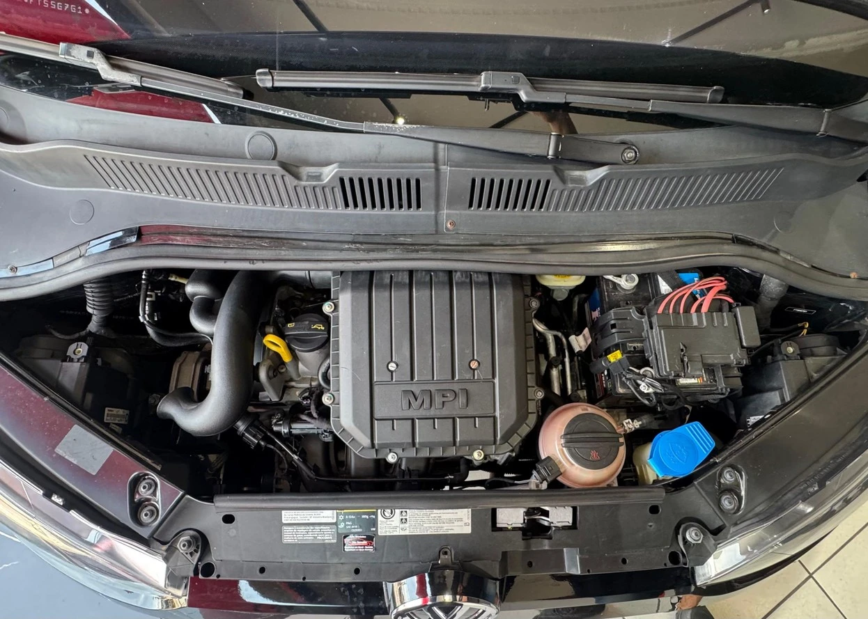 VOLKSWAGEN UP