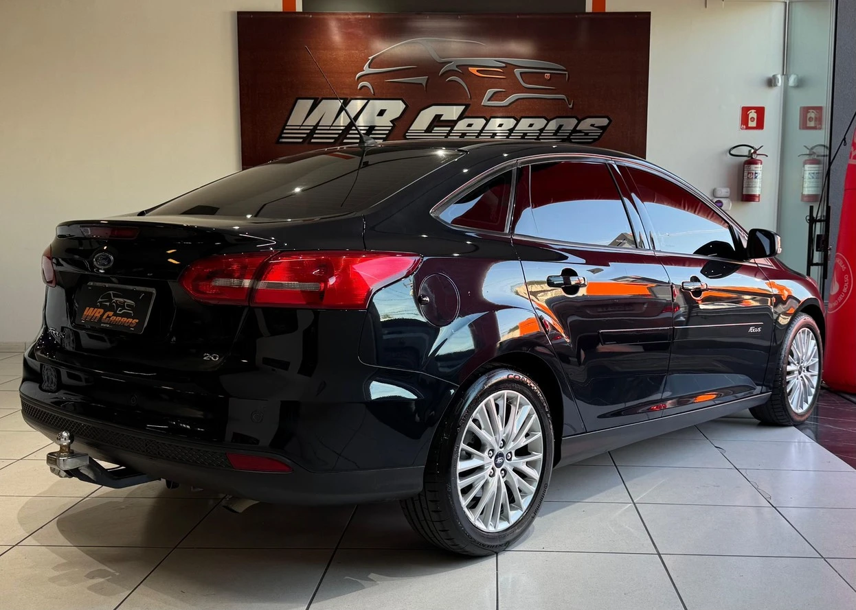 FORD FOCUS