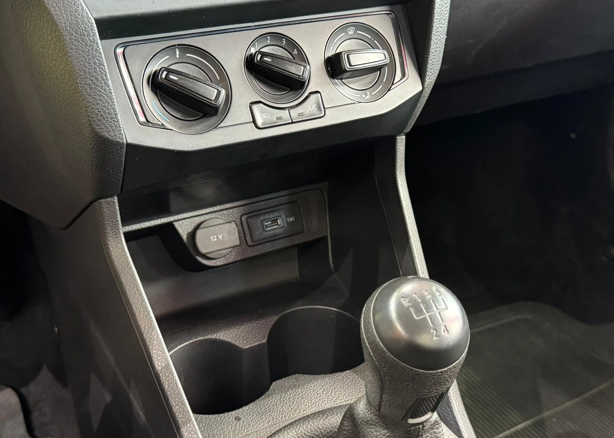 VOLKSWAGEN SAVEIRO