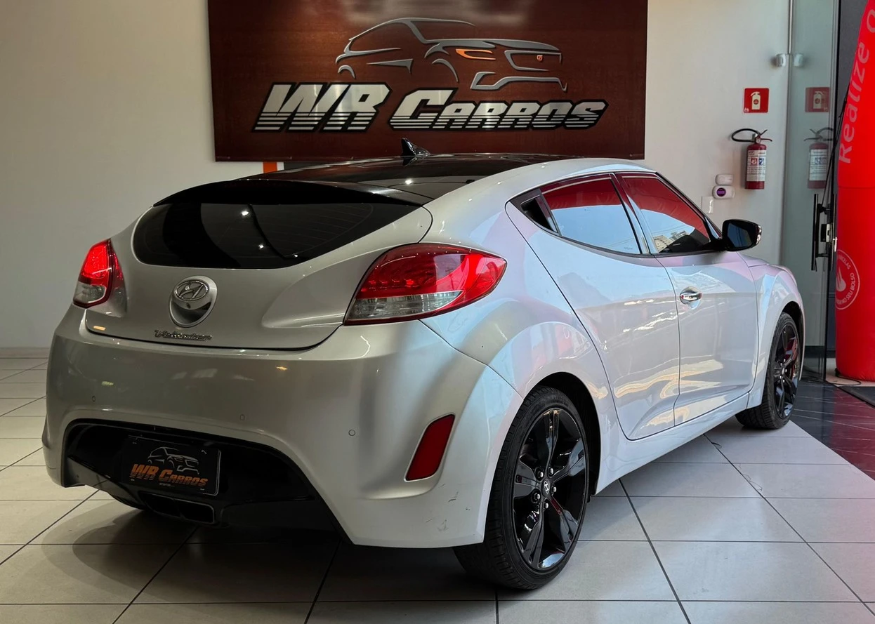 HYUNDAI VELOSTER