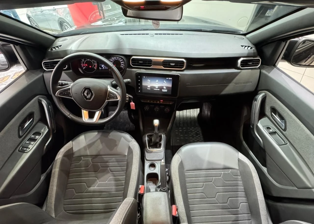 RENAULT DUSTER