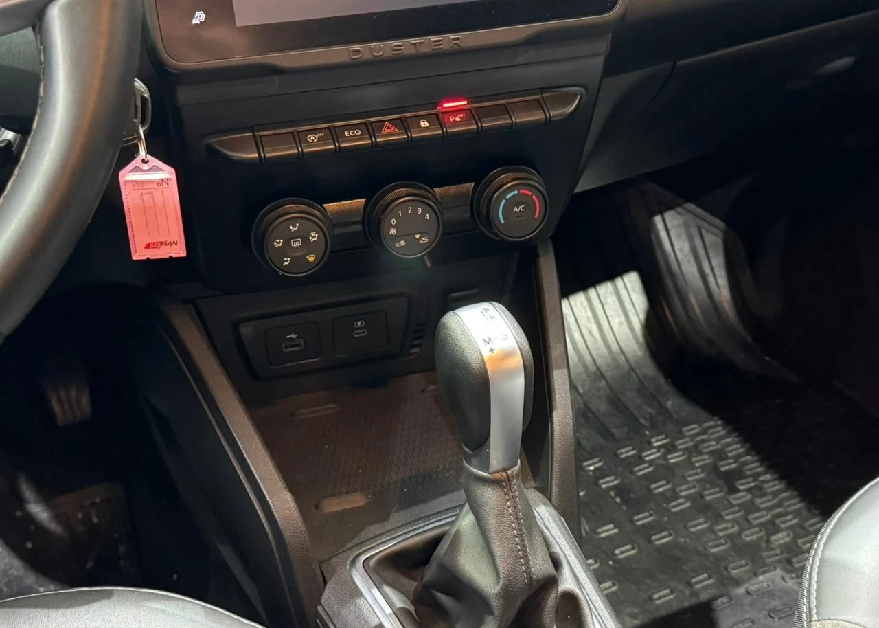 RENAULT DUSTER