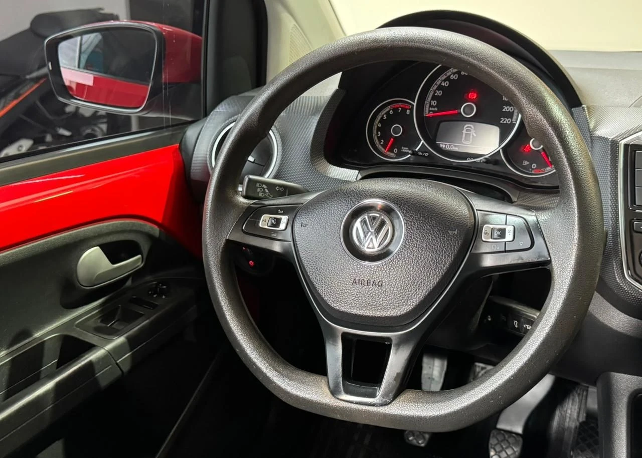 VOLKSWAGEN UP