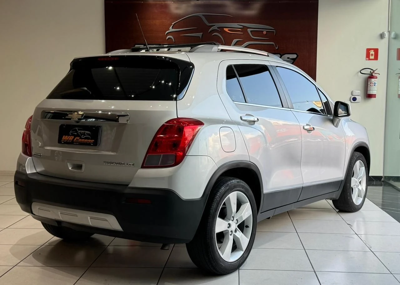 CHEVROLET TRACKER