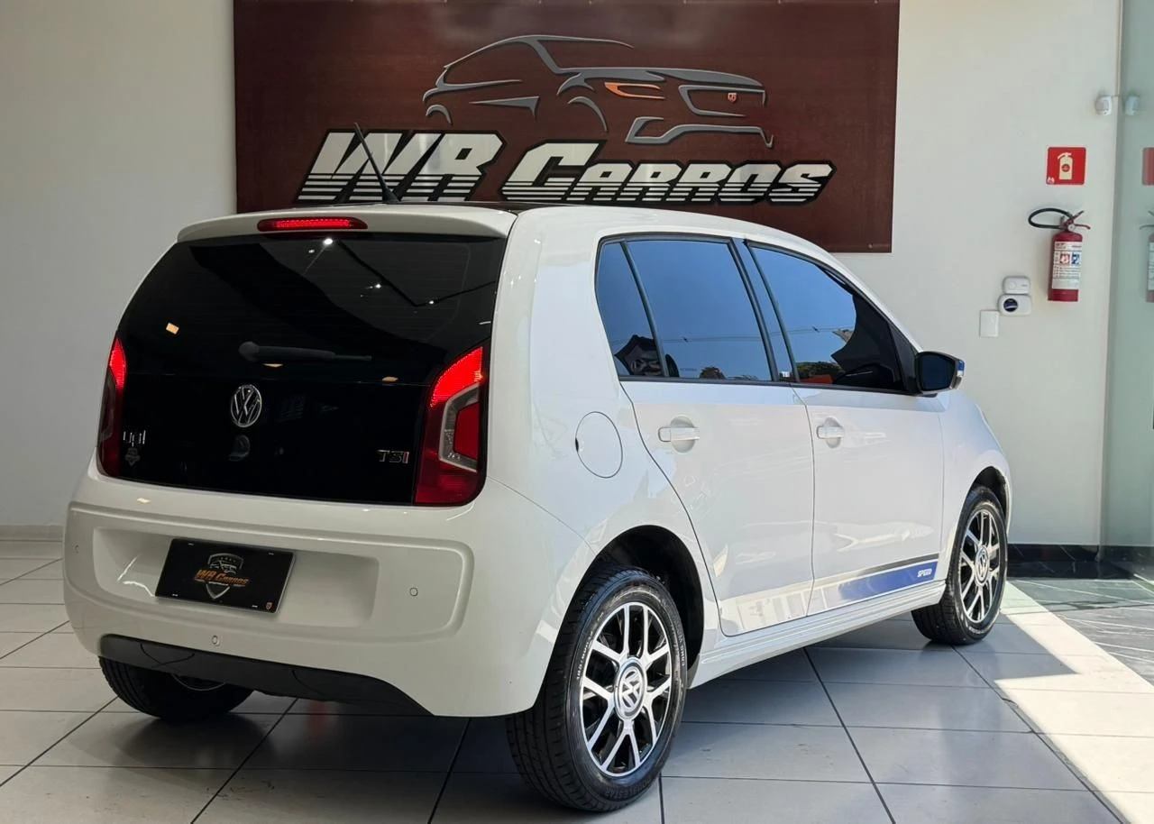 VOLKSWAGEN UP