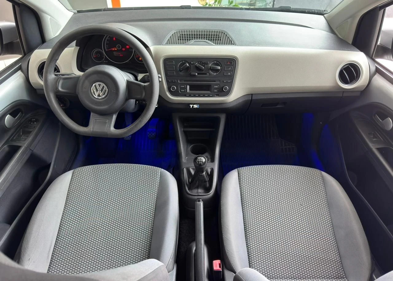 VOLKSWAGEN UP