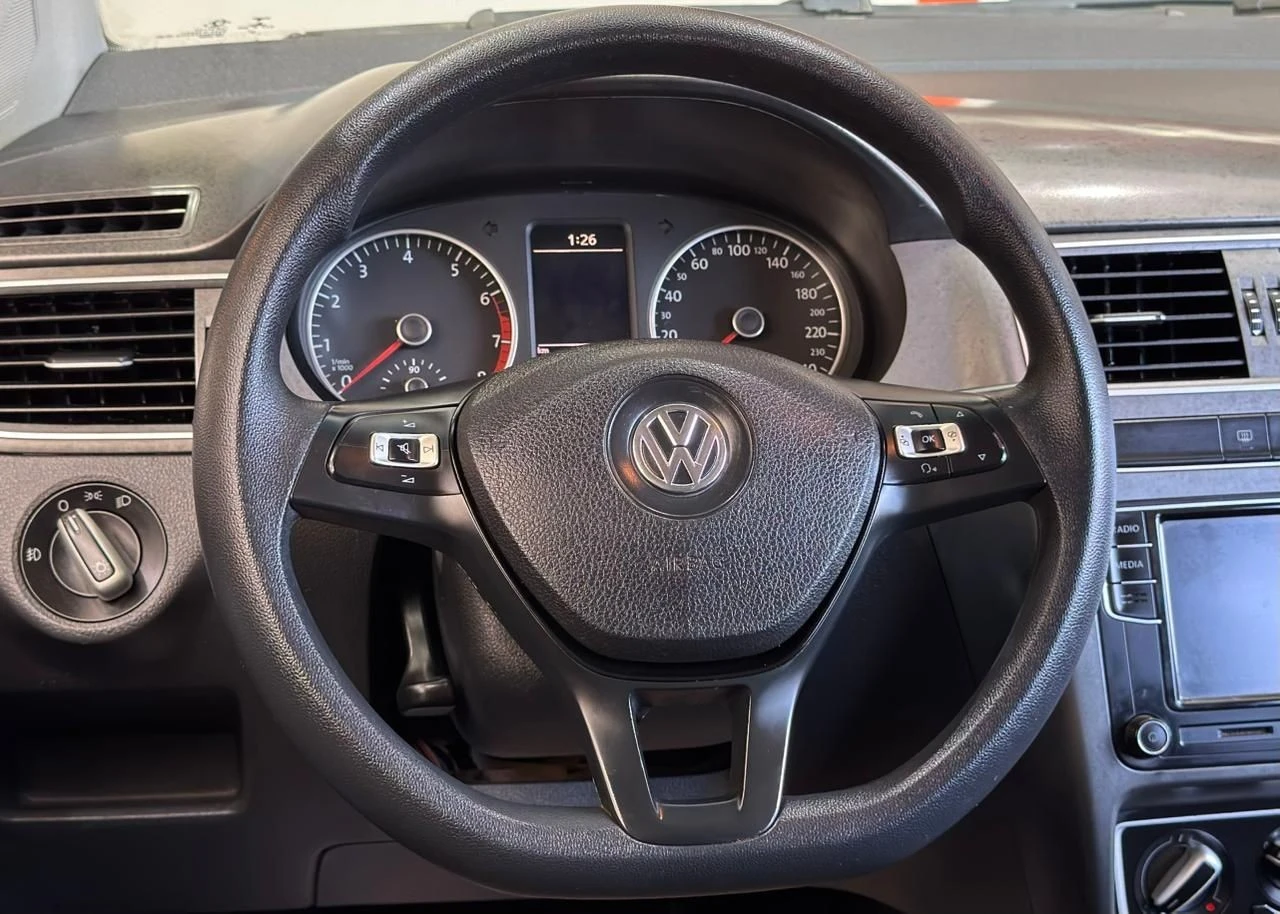 VOLKSWAGEN FOX