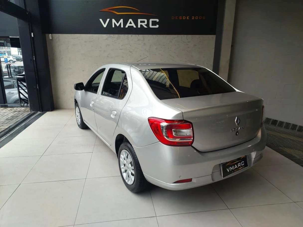 RENAULT LOGAN