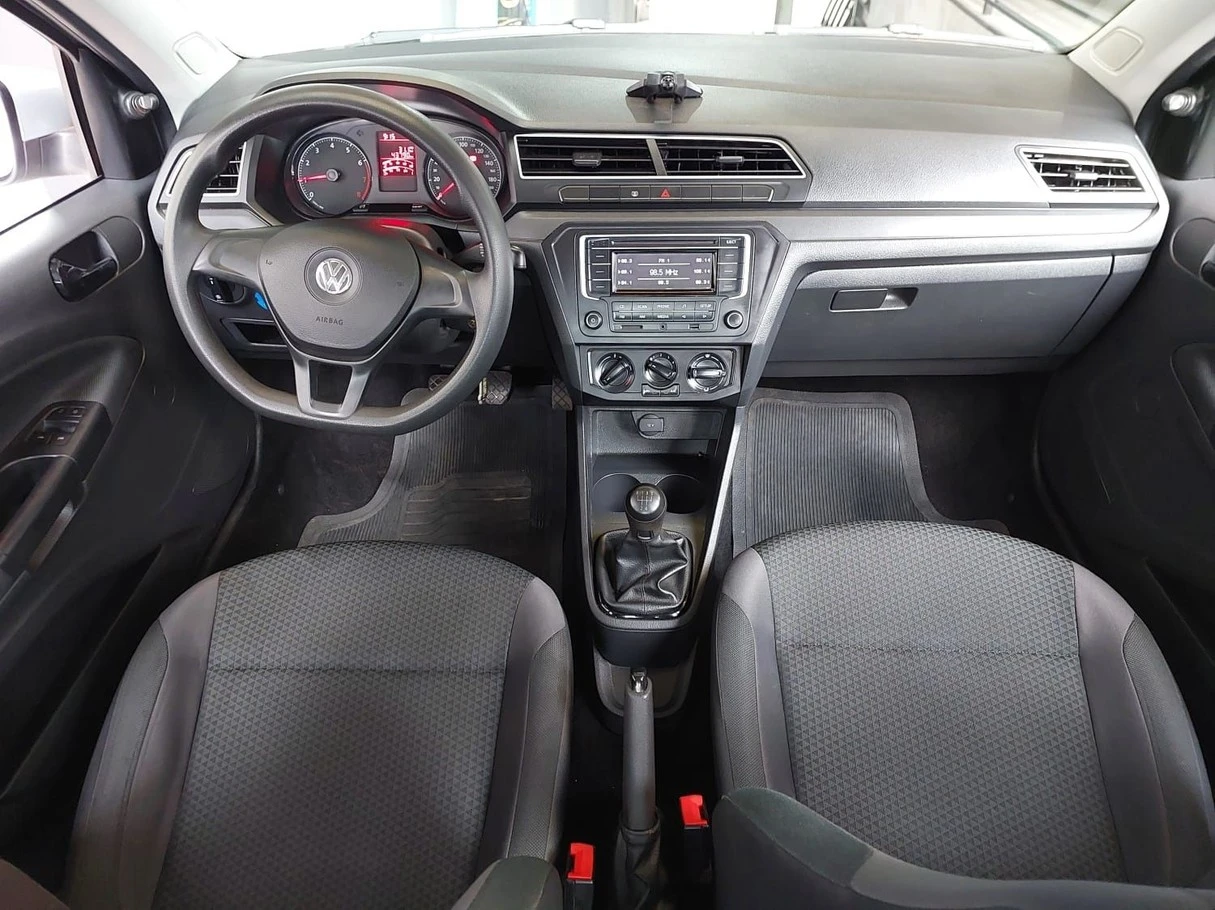 VOLKSWAGEN VOYAGE