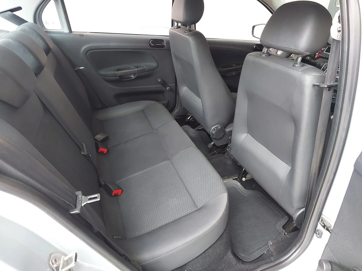 VOLKSWAGEN VOYAGE