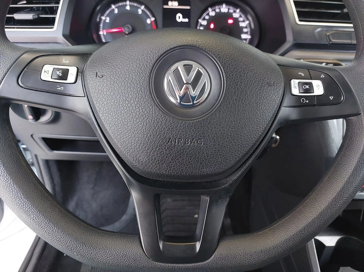 VOLKSWAGEN VOYAGE