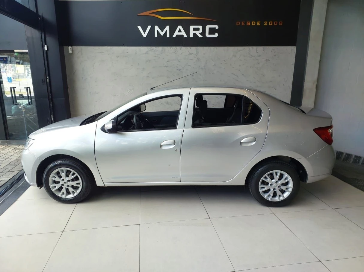 RENAULT LOGAN