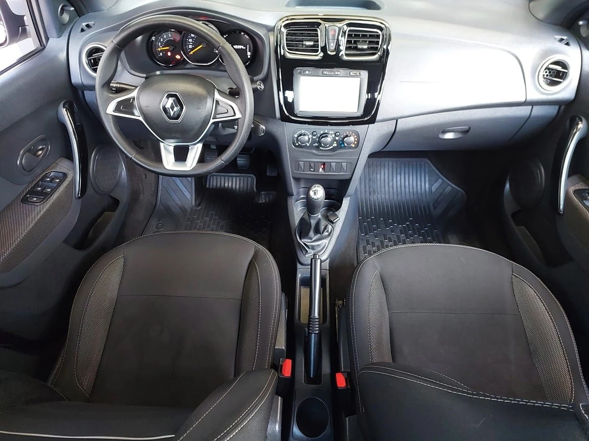 RENAULT LOGAN