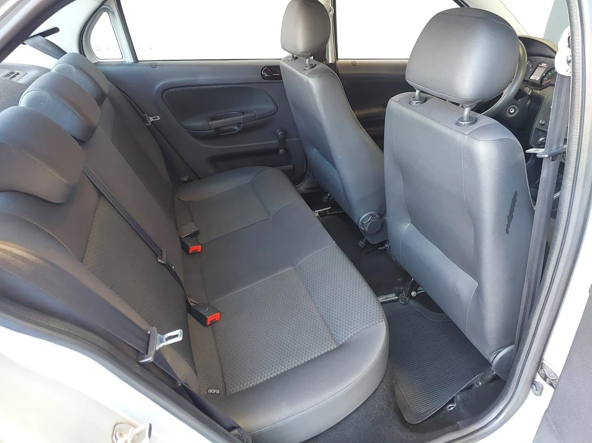 VOLKSWAGEN VOYAGE
