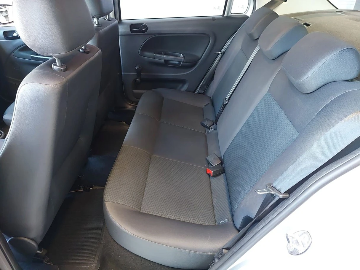 VOLKSWAGEN VOYAGE