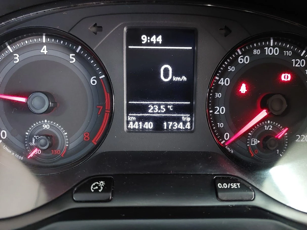 VOLKSWAGEN VOYAGE