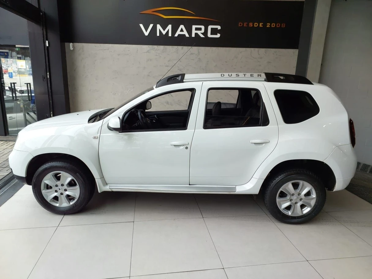 RENAULT DUSTER
