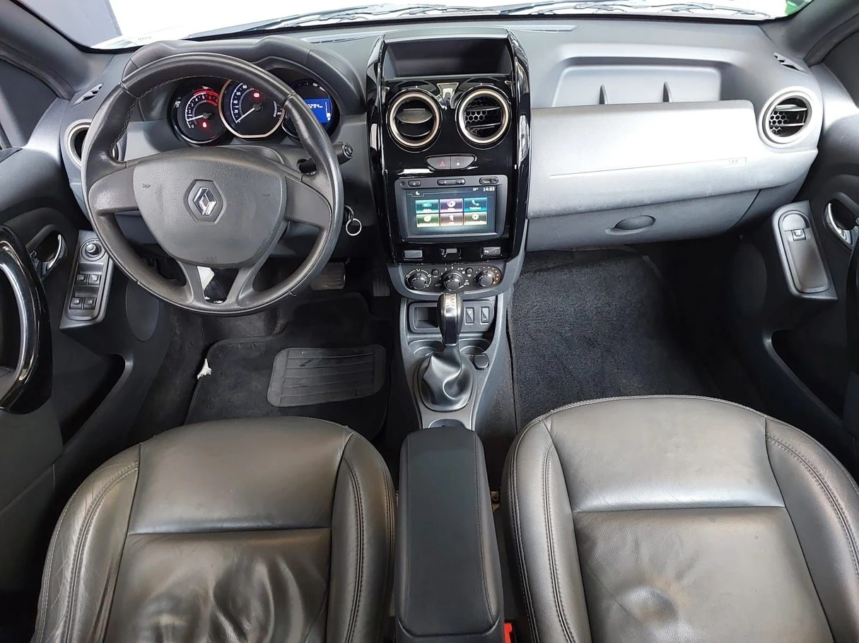 RENAULT DUSTER