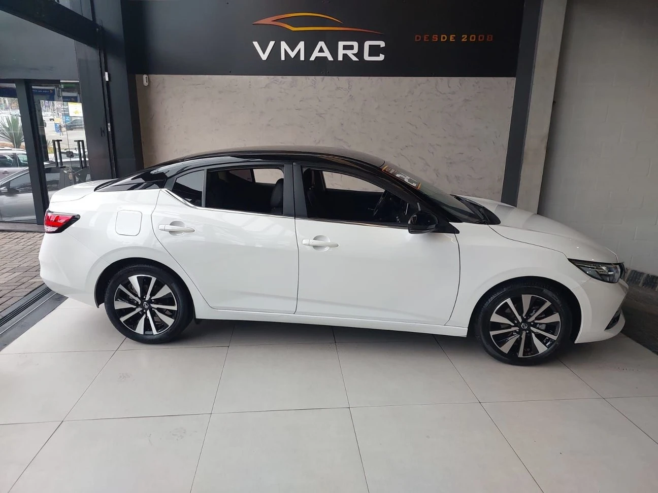 NISSAN SENTRA