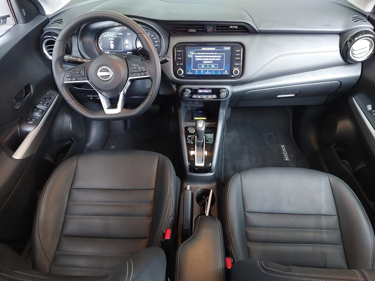 NISSAN KICKS
