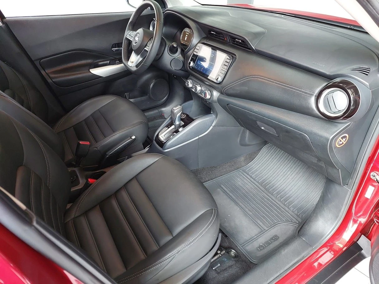 NISSAN KICKS