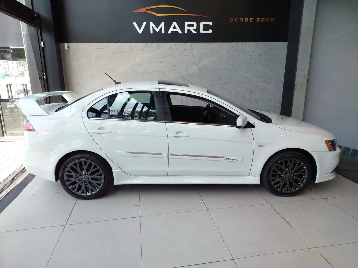 MITSUBISHI LANCER