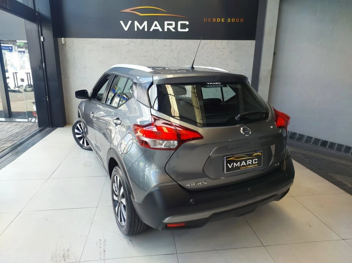 NISSAN KICKS