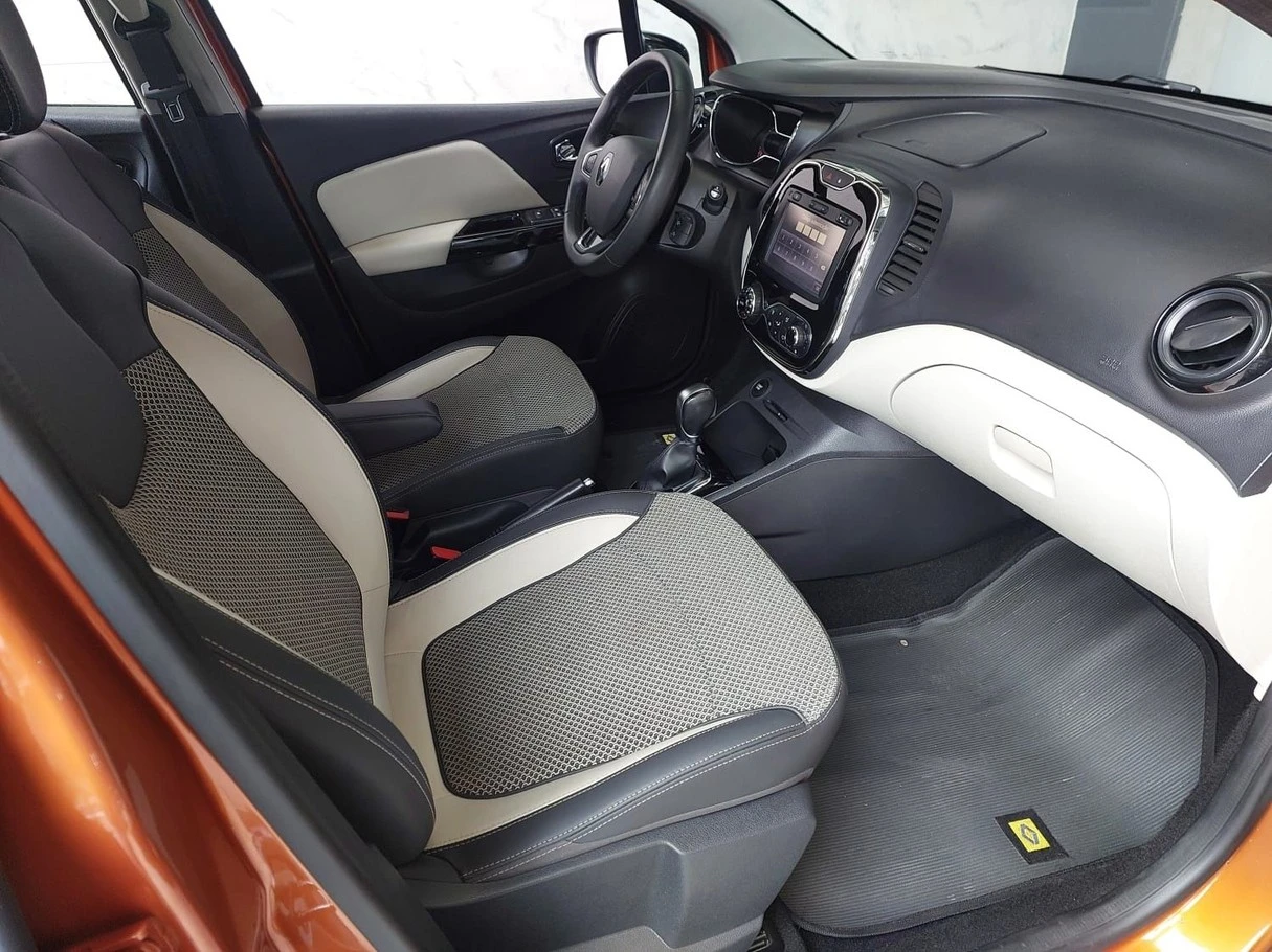 RENAULT CAPTUR