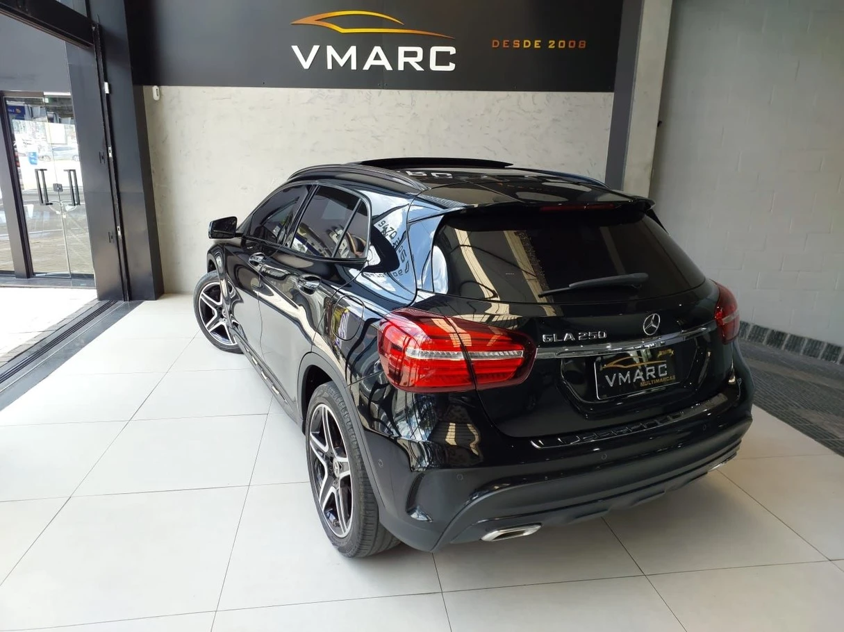 MERCEDES-BENZ GLA 250