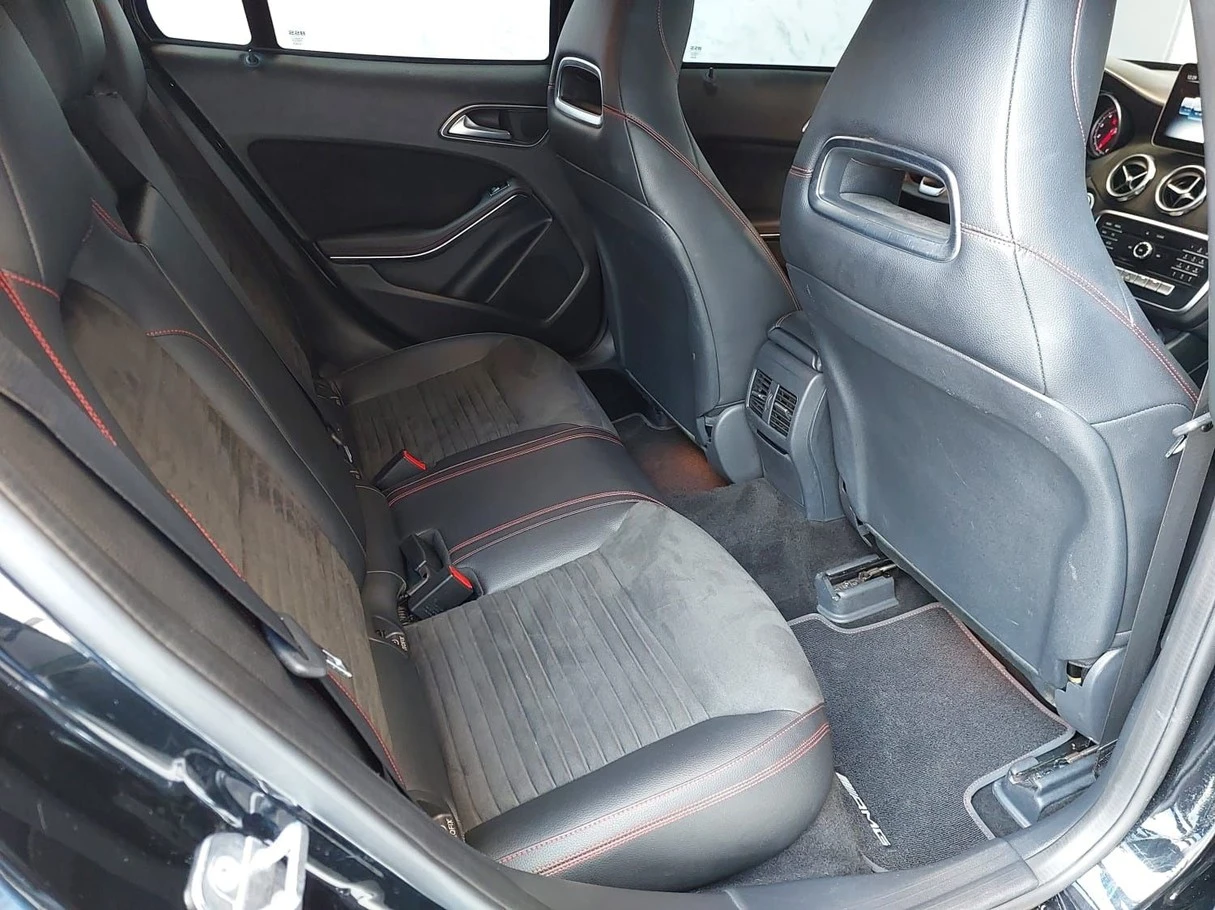 MERCEDES-BENZ GLA 250