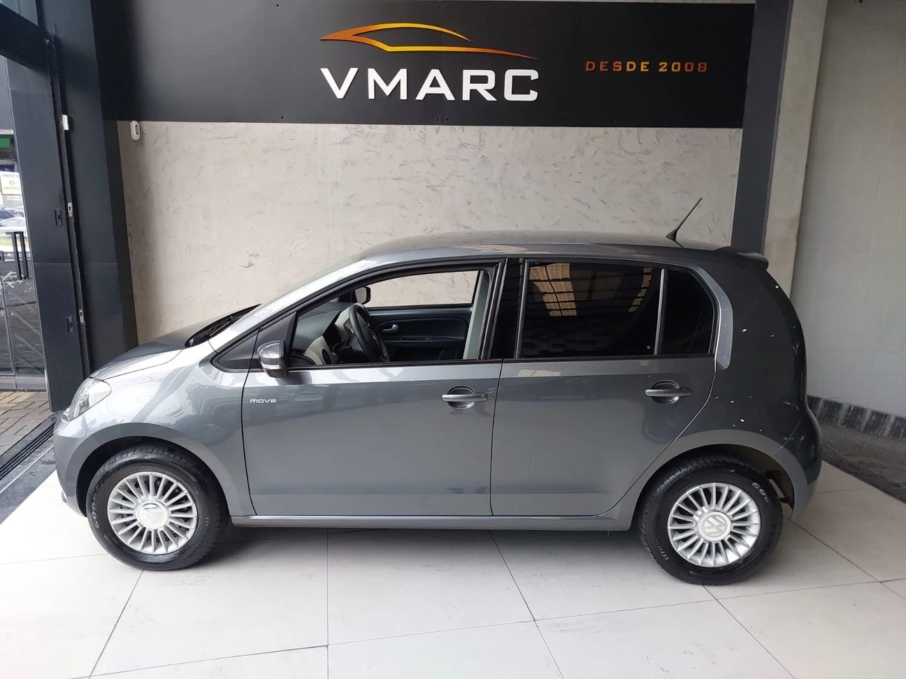 VOLKSWAGEN UP