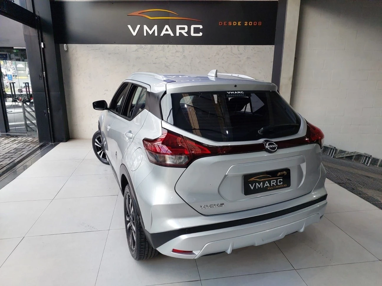 NISSAN KICKS