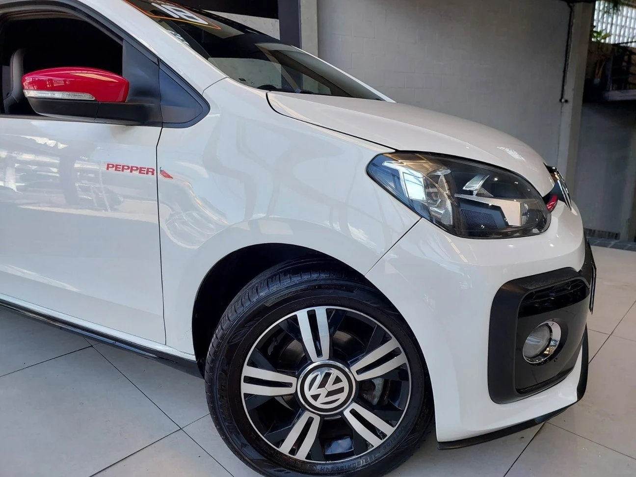 VOLKSWAGEN UP