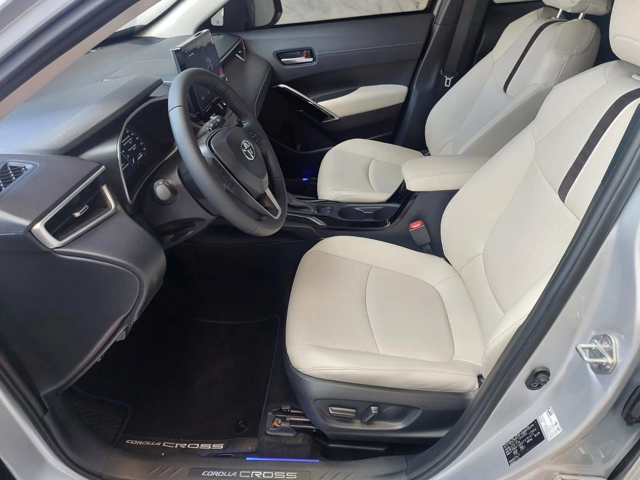 TOYOTA COROLLA CROSS