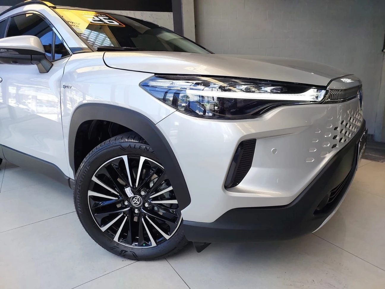 TOYOTA COROLLA CROSS