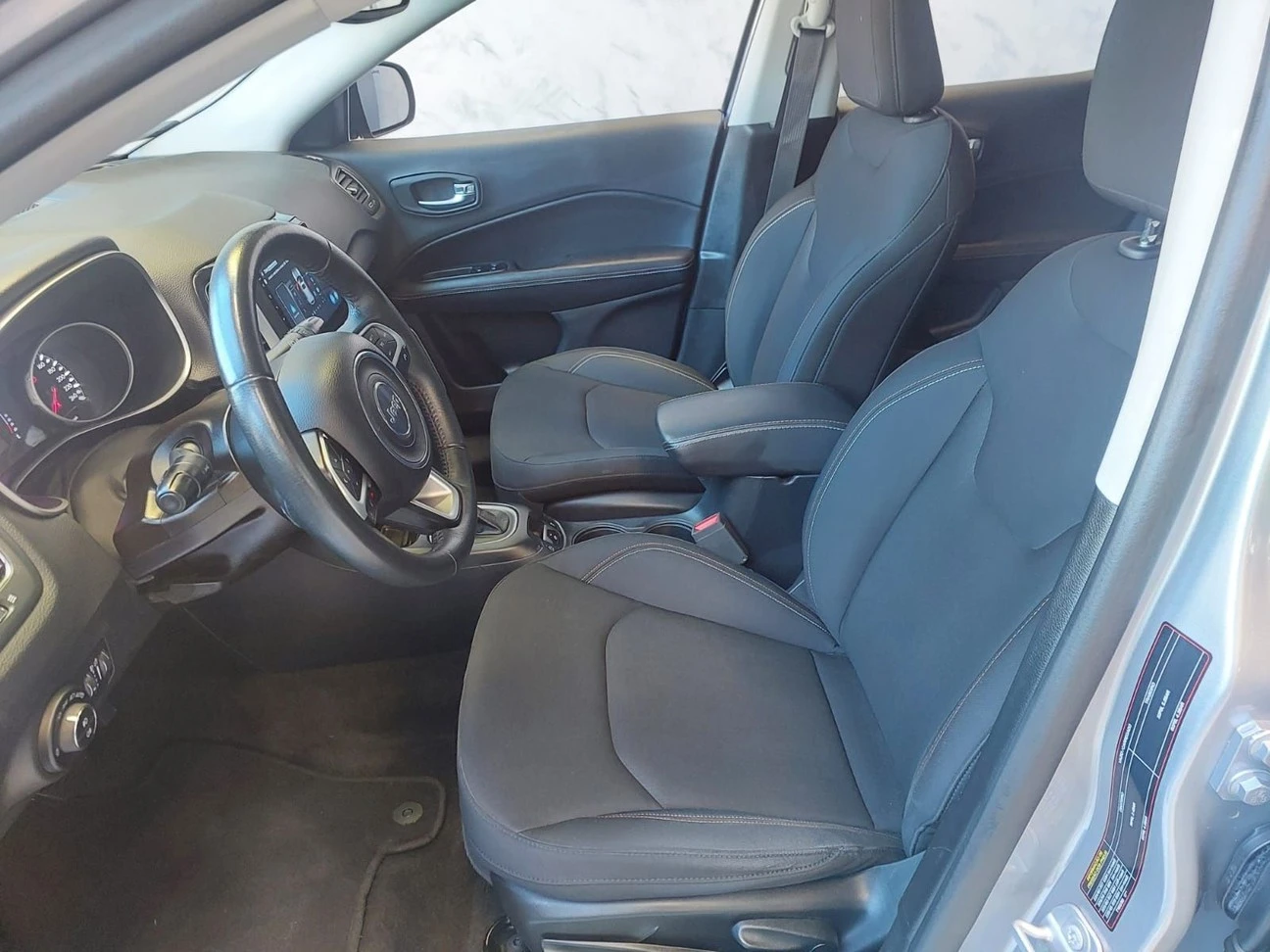 JEEP COMPASS