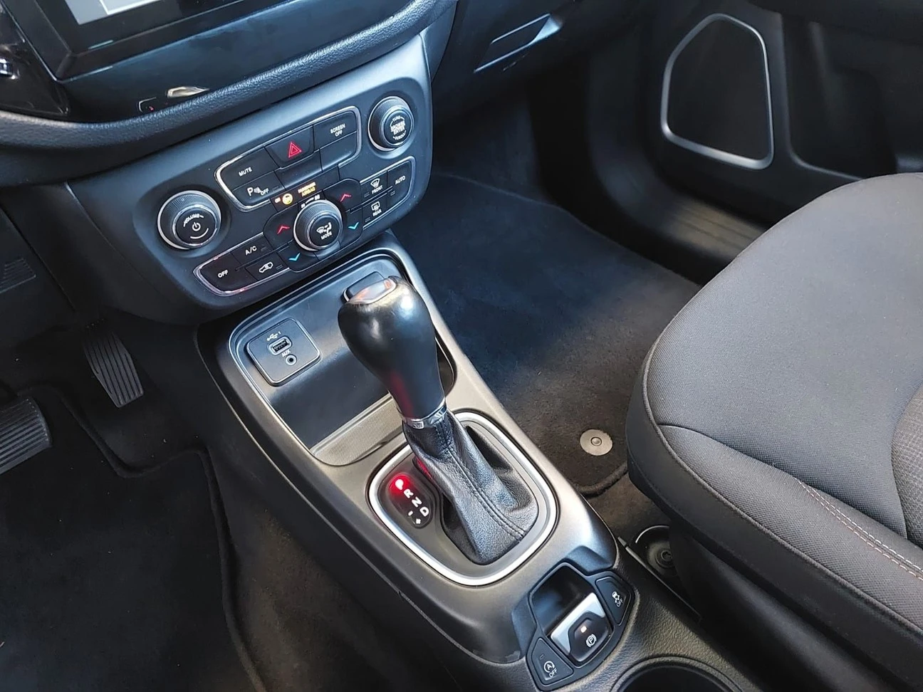 JEEP COMPASS