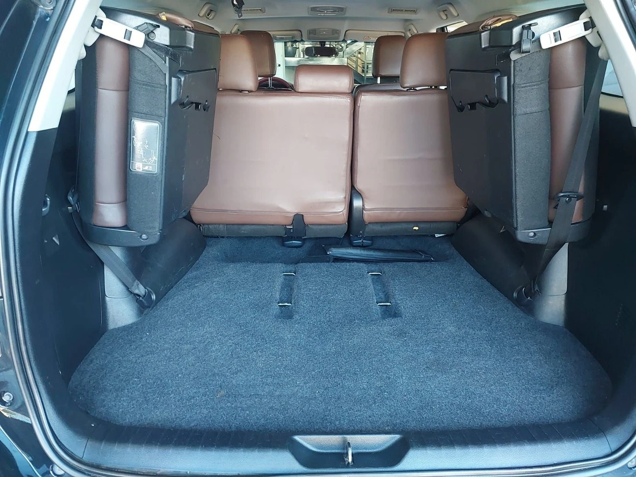 TOYOTA HILUX SW4