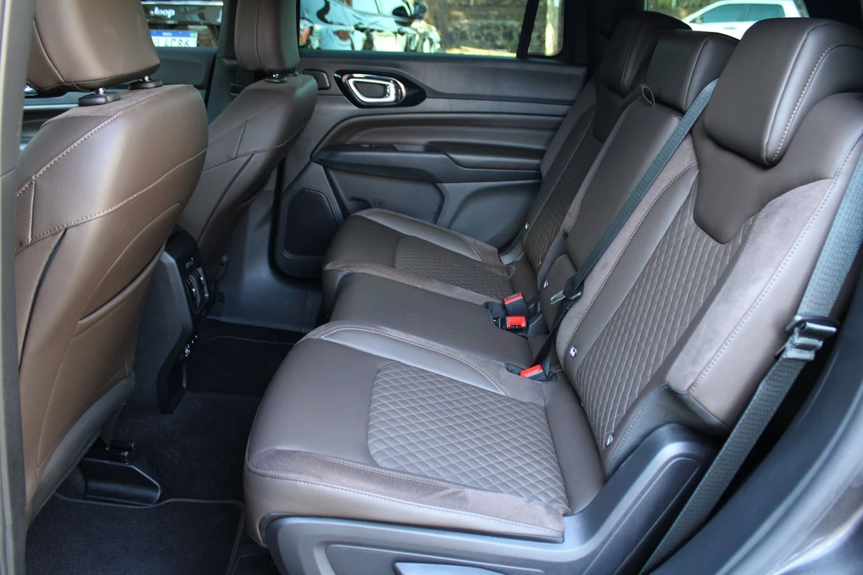 JEEP COMMANDER
