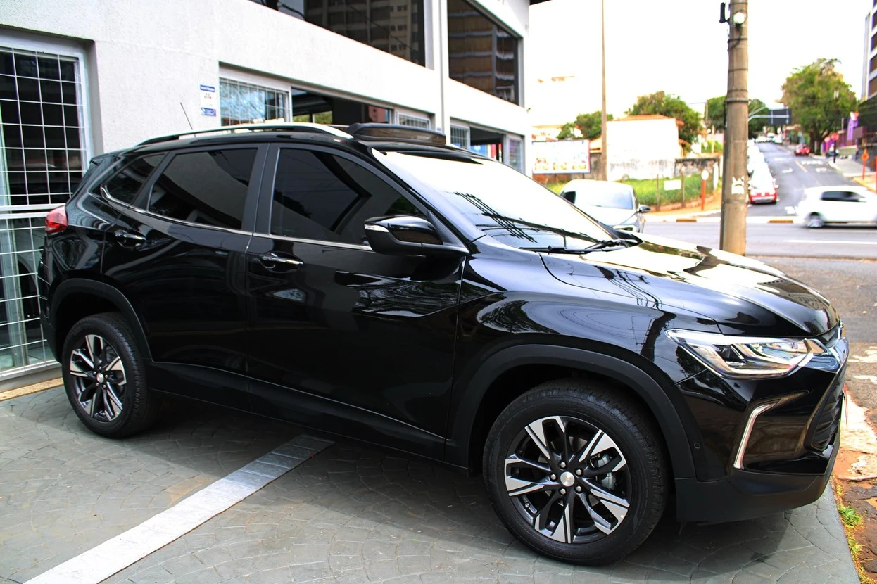 CHEVROLET TRACKER