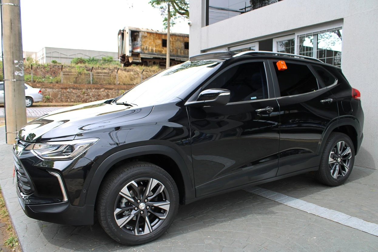 CHEVROLET TRACKER