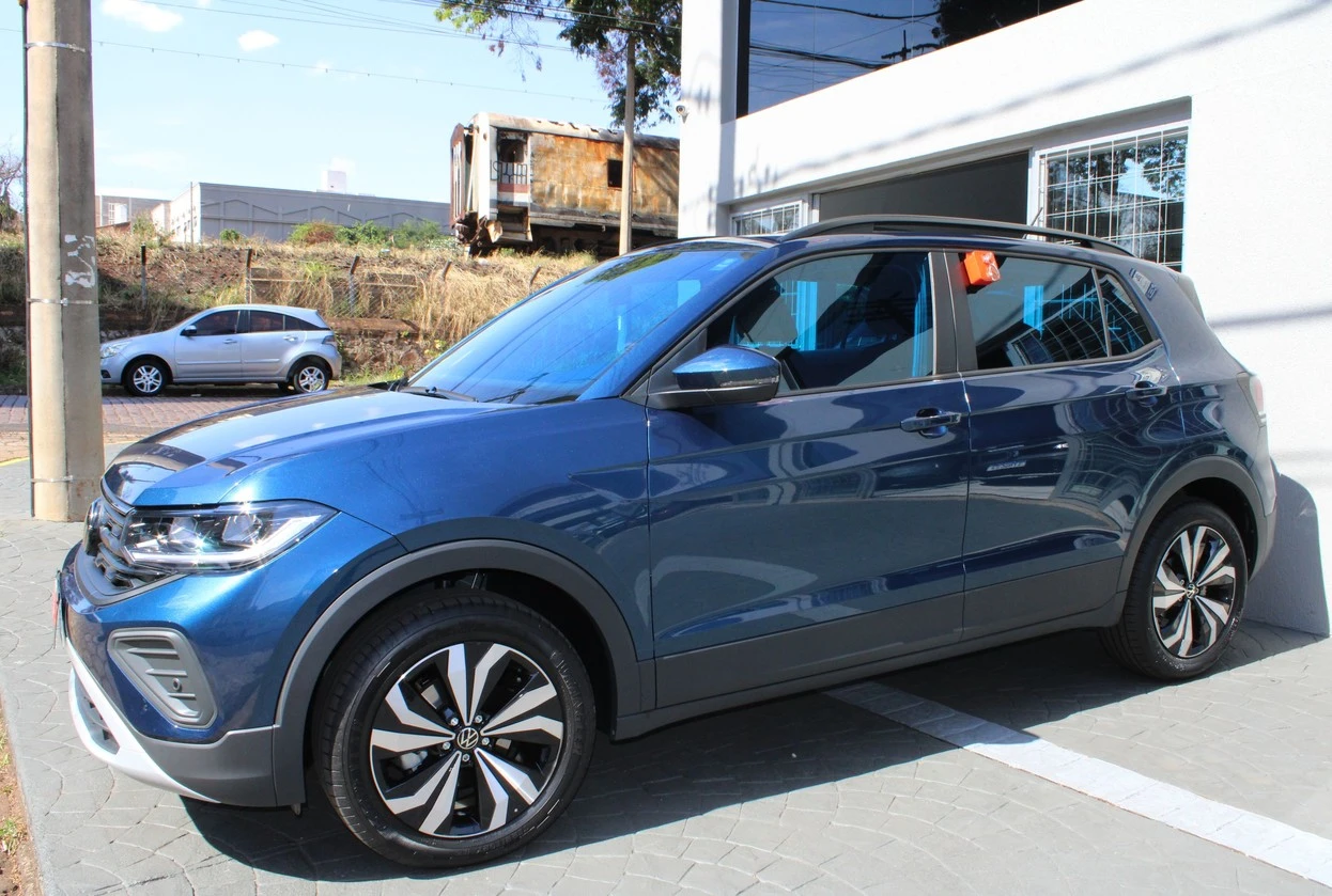 VOLKSWAGEN T-CROSS