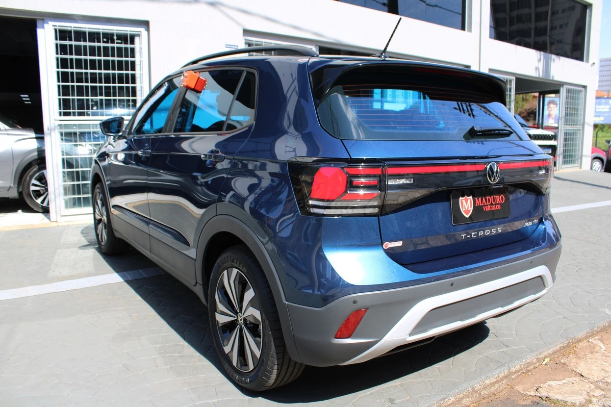 VOLKSWAGEN T-CROSS