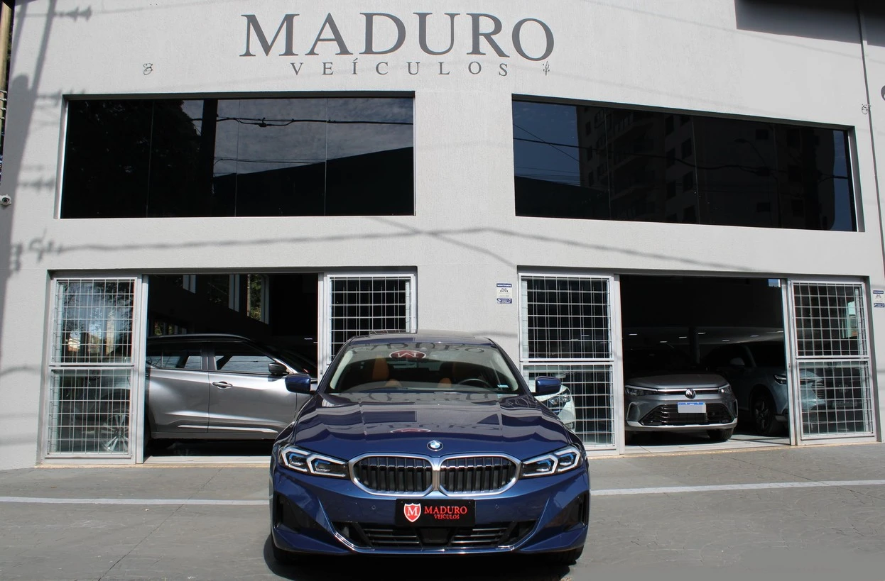 BMW 320I